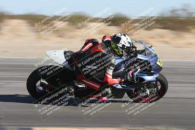 media/Oct-04-2025-CVMA (Sat) [[408bcdd6e4]]/Race 15-Femmewalla-Femmewalla UL/